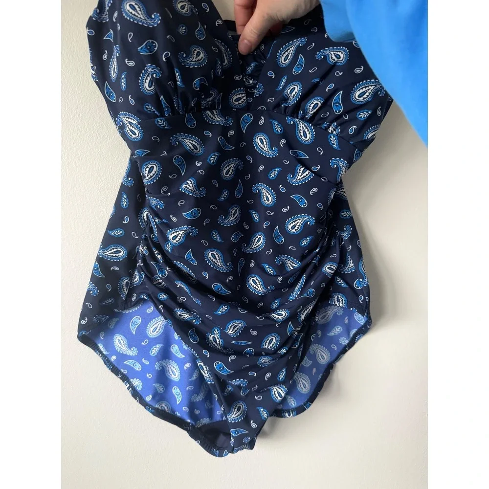 Lands End Womens Navy Blue Paisley Ruched One Piece Swimsuit Size 8‎ V-Neck